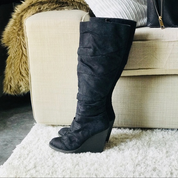 Aldo Suede Wedged Boots - Picture 2 of 5